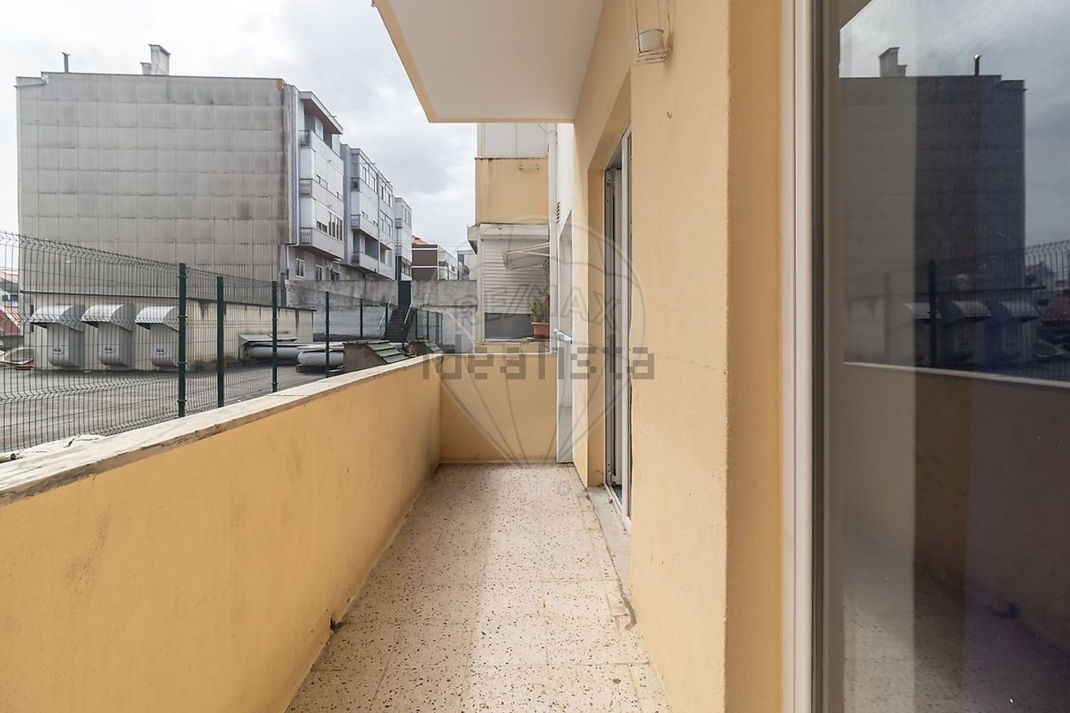 公寓 t3出售在Rua Infante Dom Augusto - 阳台