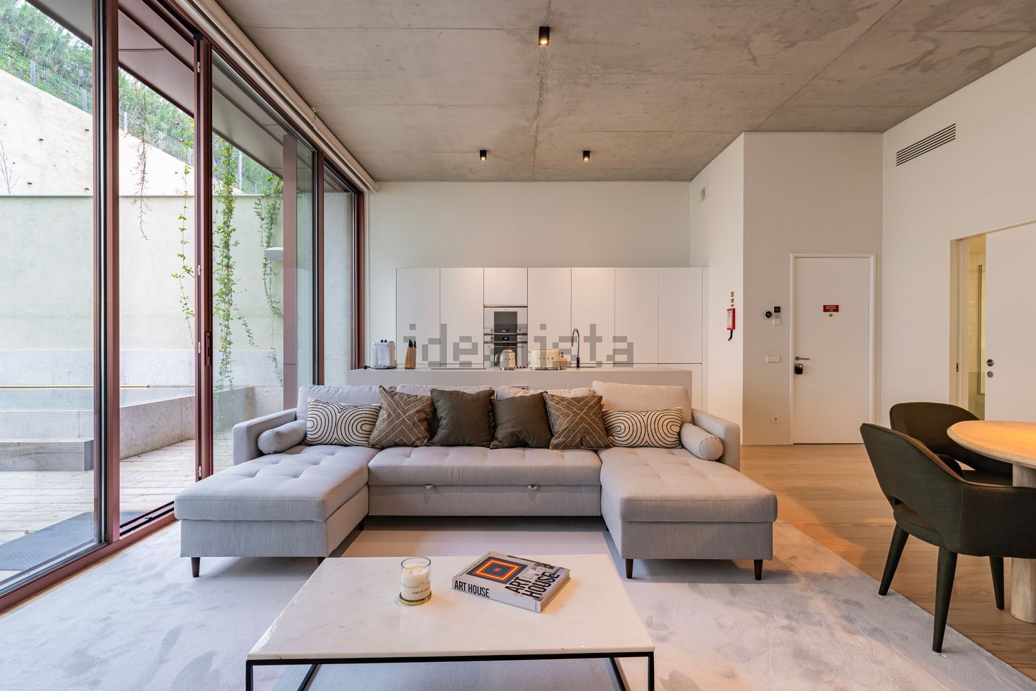 出租公寓 t2在Rua Capitão Leitão - 客厅