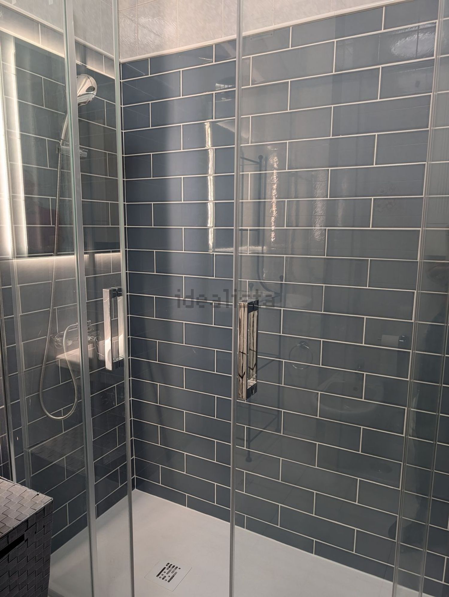 出租公寓 t4在Rua Elias Garcia, 249 - 卫生间