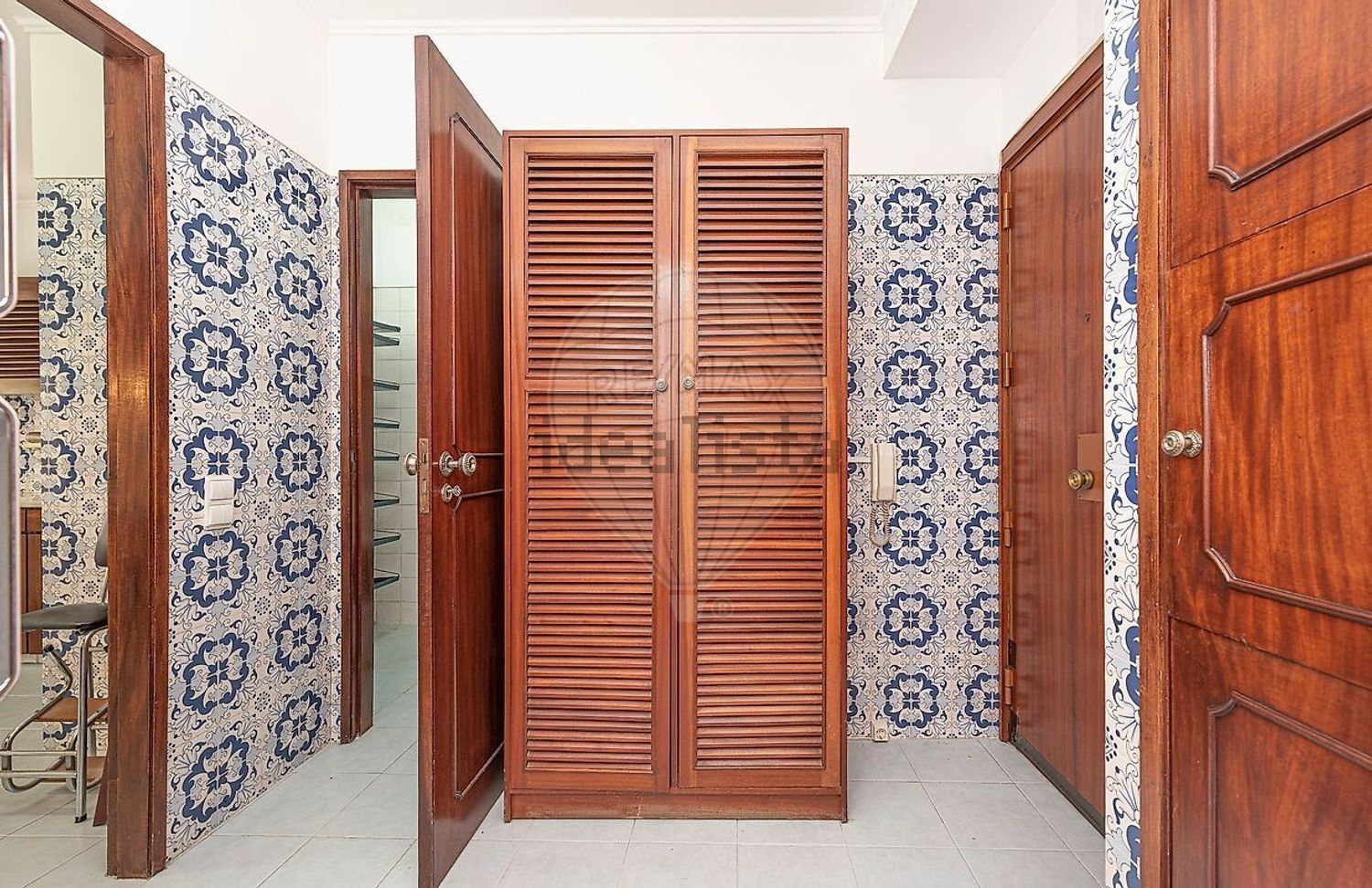 公寓 t3出售在Rua Júlio Dinis - 照片