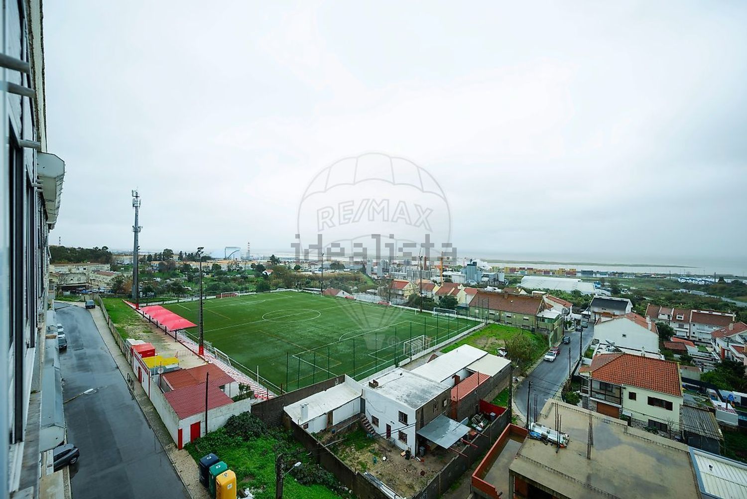 公寓 t3出售在Rua João Nunes Resende - 视线