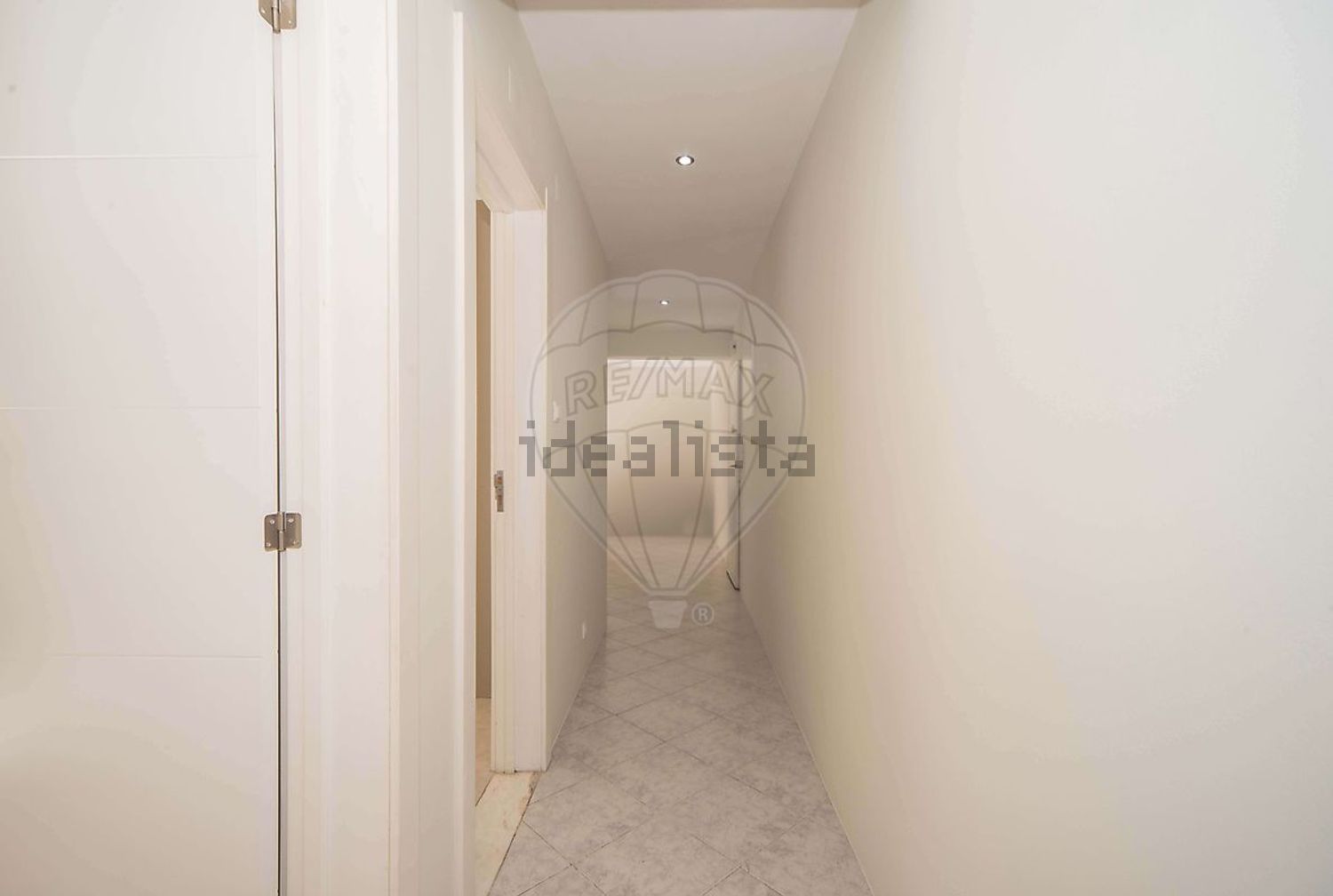 出租公寓 t2在Rua Jacinto Baptista - 过道