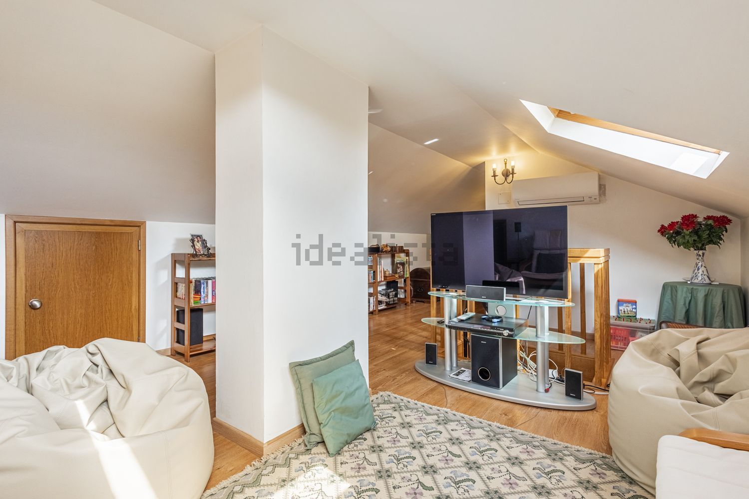 小楼房或独栋别墅出售Estr. da Serralheira de Baixo - 客厅