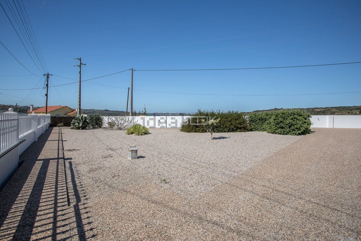 小楼房或别墅出售在Igreja Nova e Cheleiros - 花园