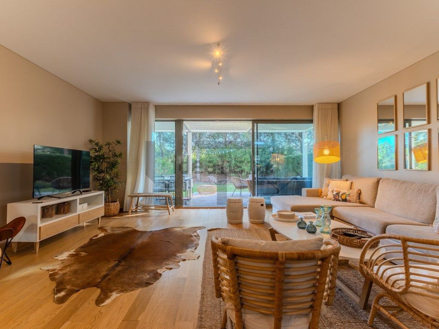 出租小楼房或独栋别墅在Alameda do Zambujeiro - 客厅