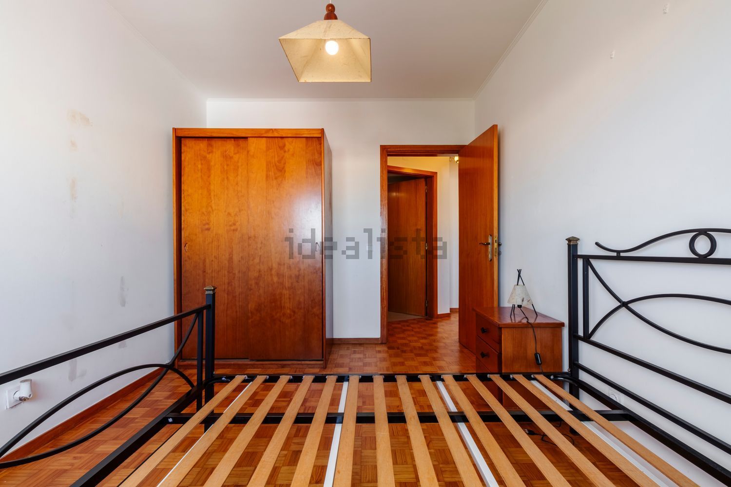 出租公寓 t2在Rua David Mourão Ferreira, 3 - 卧室