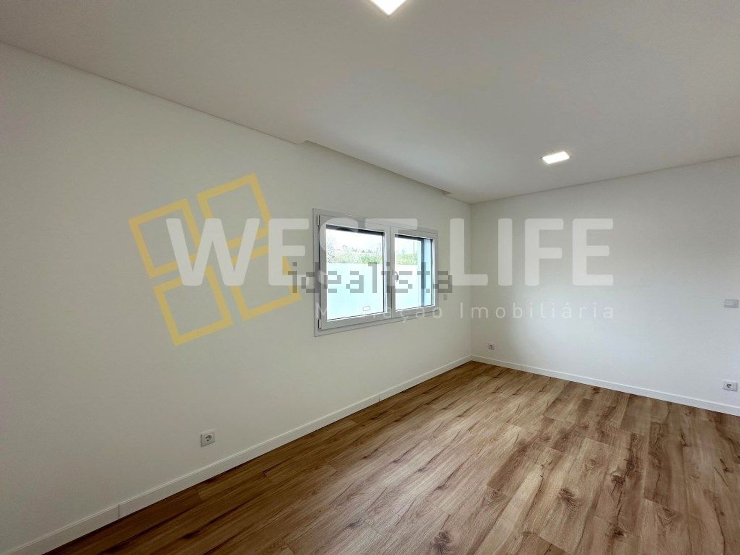 小楼房或独栋别墅出售在Santa Bárbara - 居住