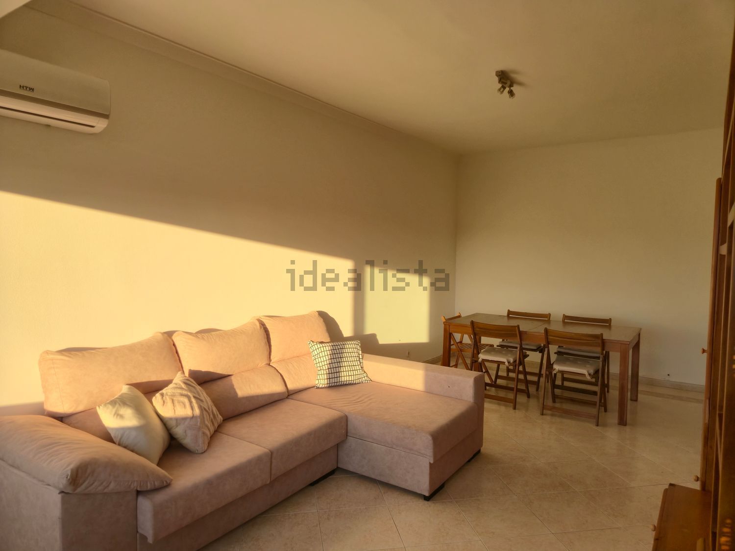 出租公寓 t2在Rua Engenheiro Quartin Graça, 18 - 客厅