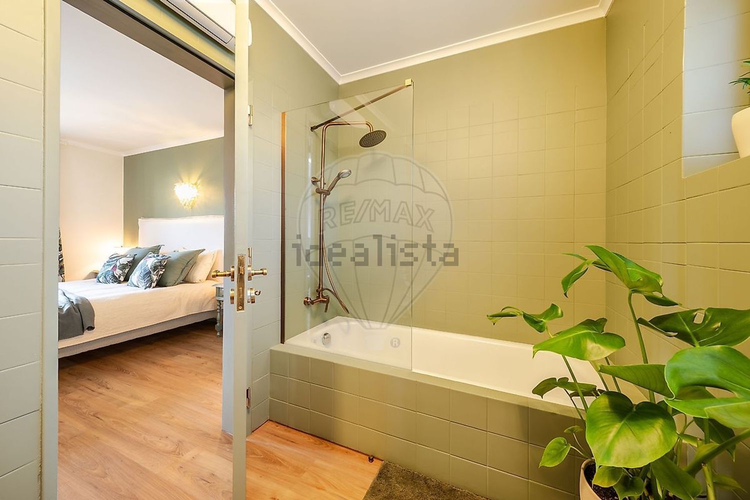 小楼房或独栋别墅出售在Rua das Corredouras - 卫生间