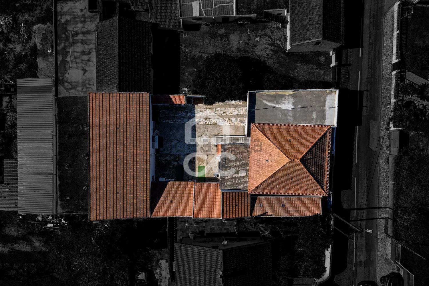 小楼房或独栋别墅出售在Lamas e Cercal - 照片