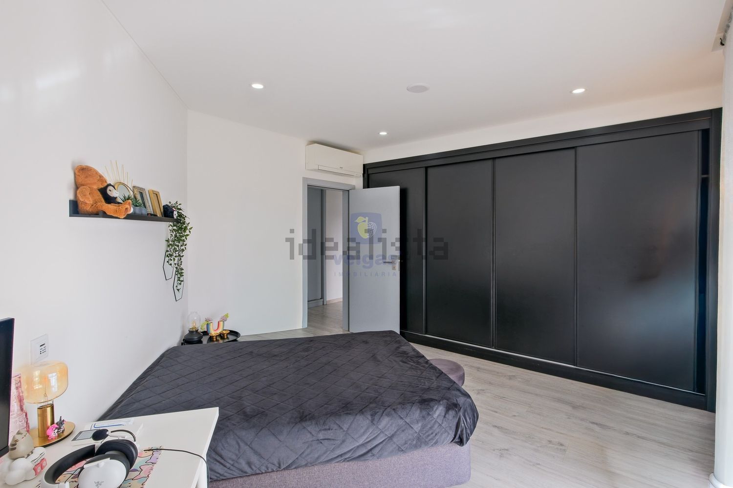 小楼房或别墅出售在Lousa - 卧室