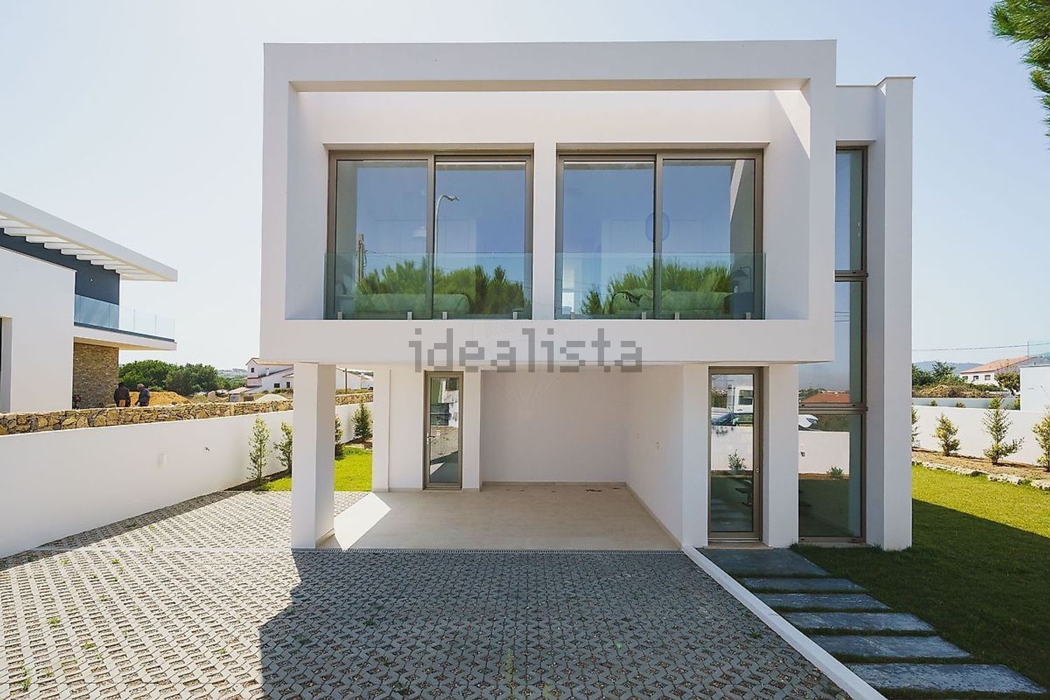 小楼房或独栋别墅出售在Avenida Nossa Senhora da Esperança - 外立面