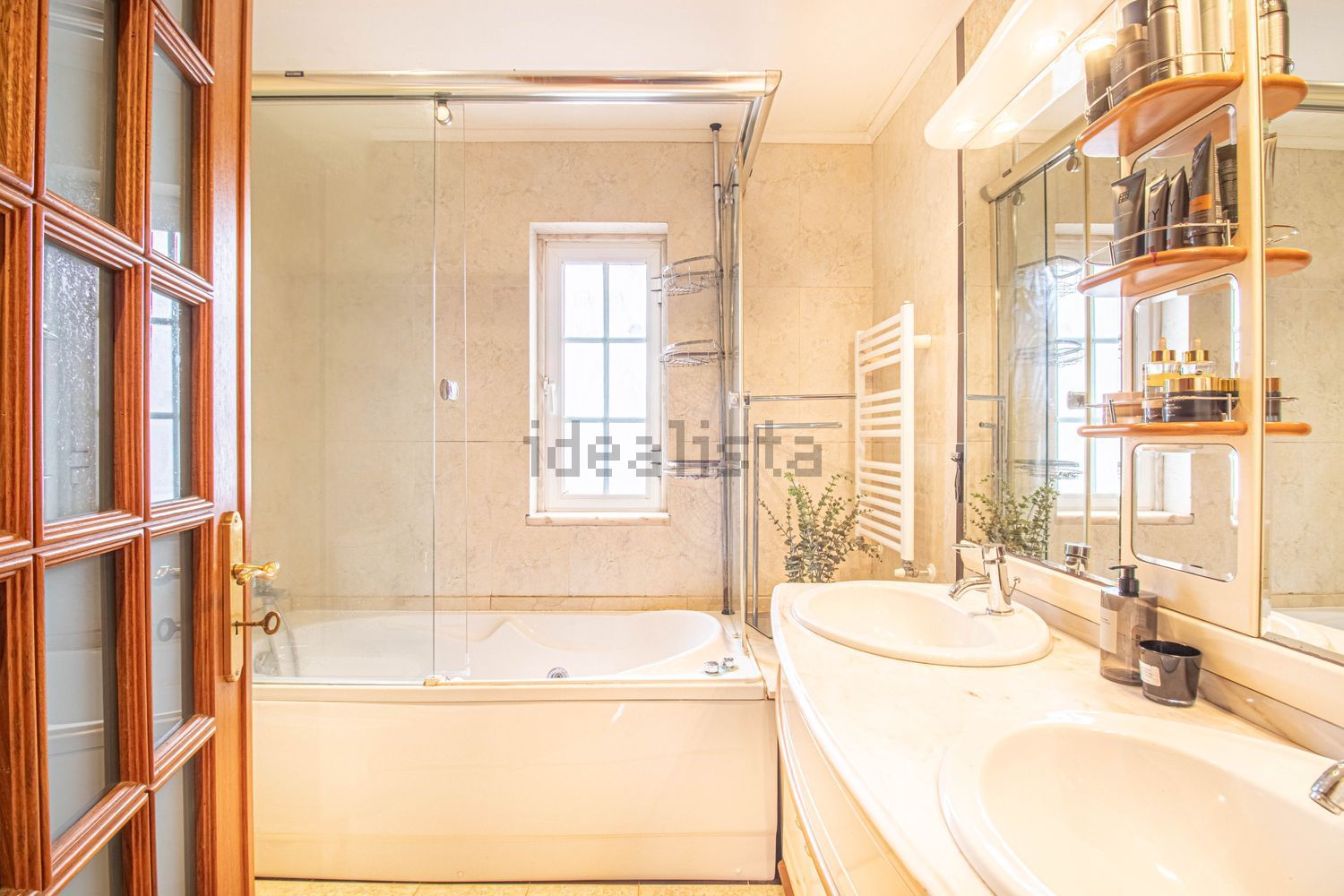 双拼别墅出售在Rua Primeiro de Maio, 3 - 卫生间