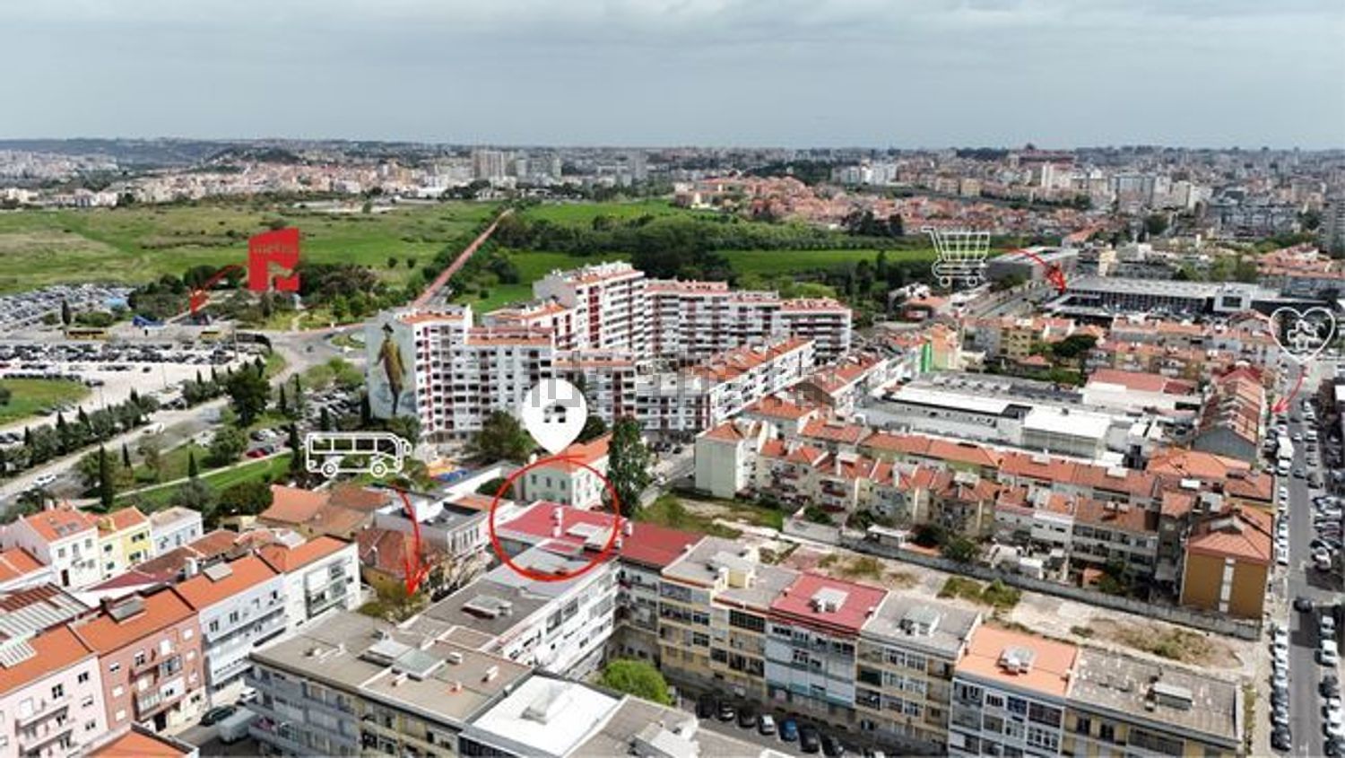 公寓 t2出售在Rua Doutor Mascarenhas de Melo - 视线