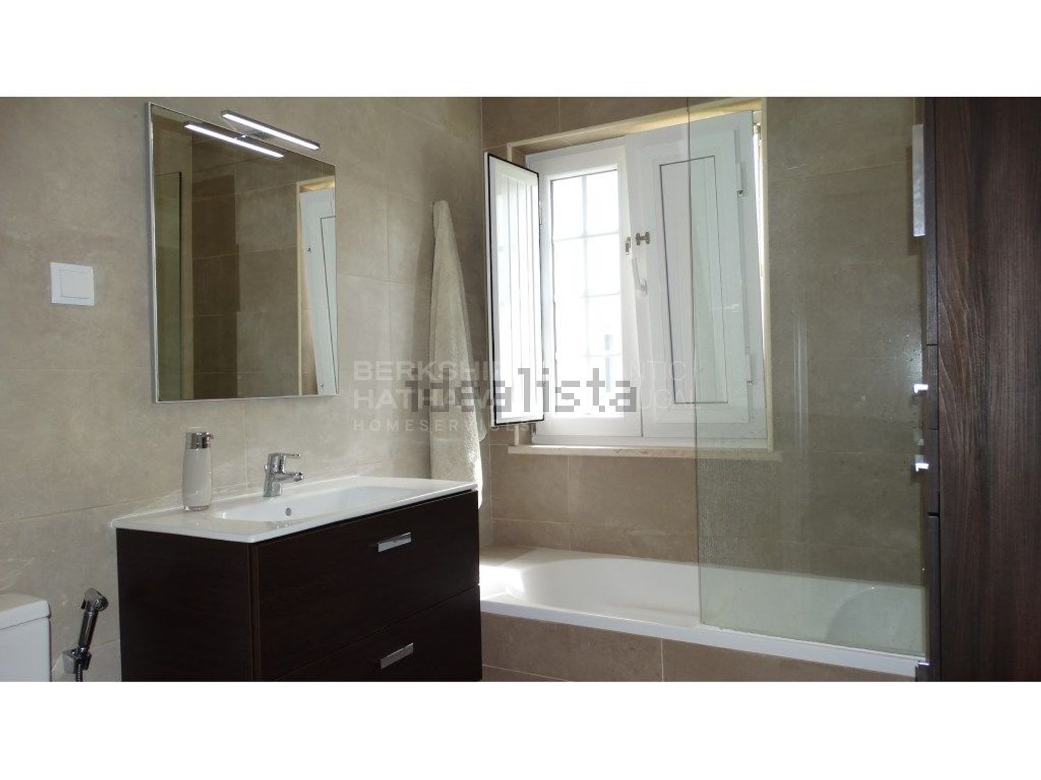 小楼房或独栋别墅出售在Porto Covo - 卫生间