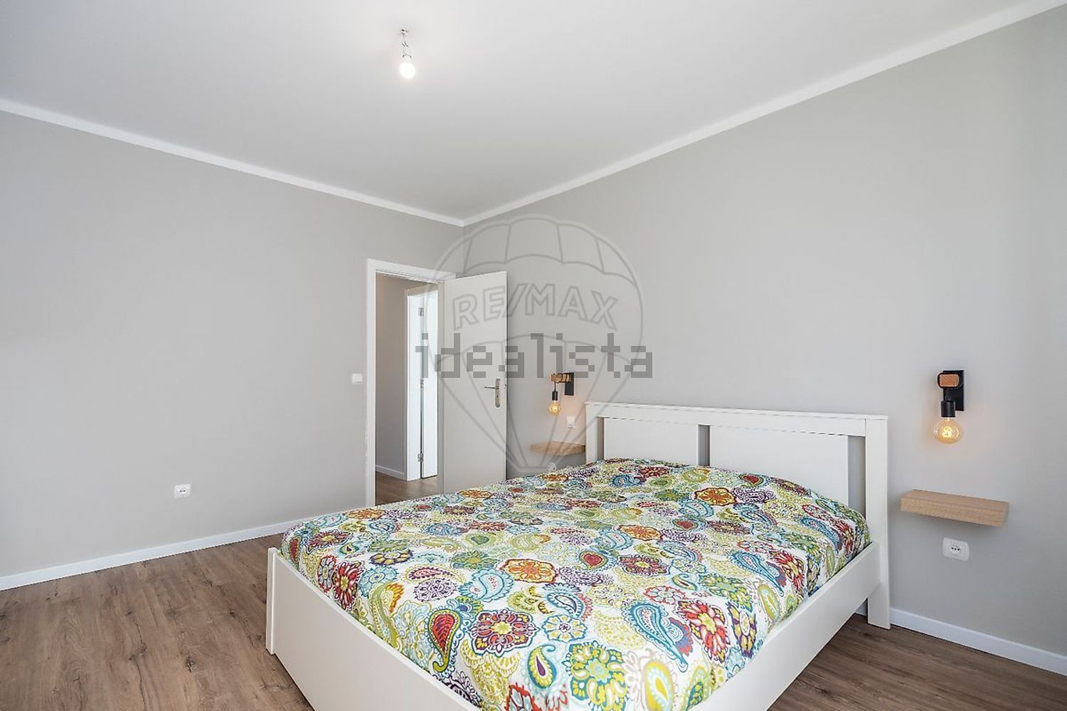 公寓 t2出售在Rua das Rosas - 卧室