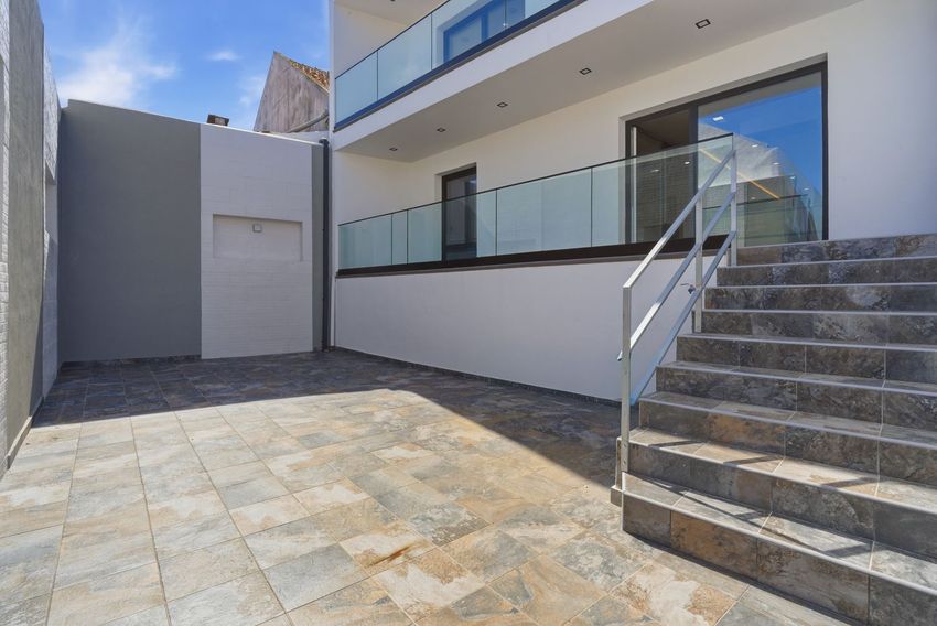 联排别墅出售在Rua da Arieira, 20