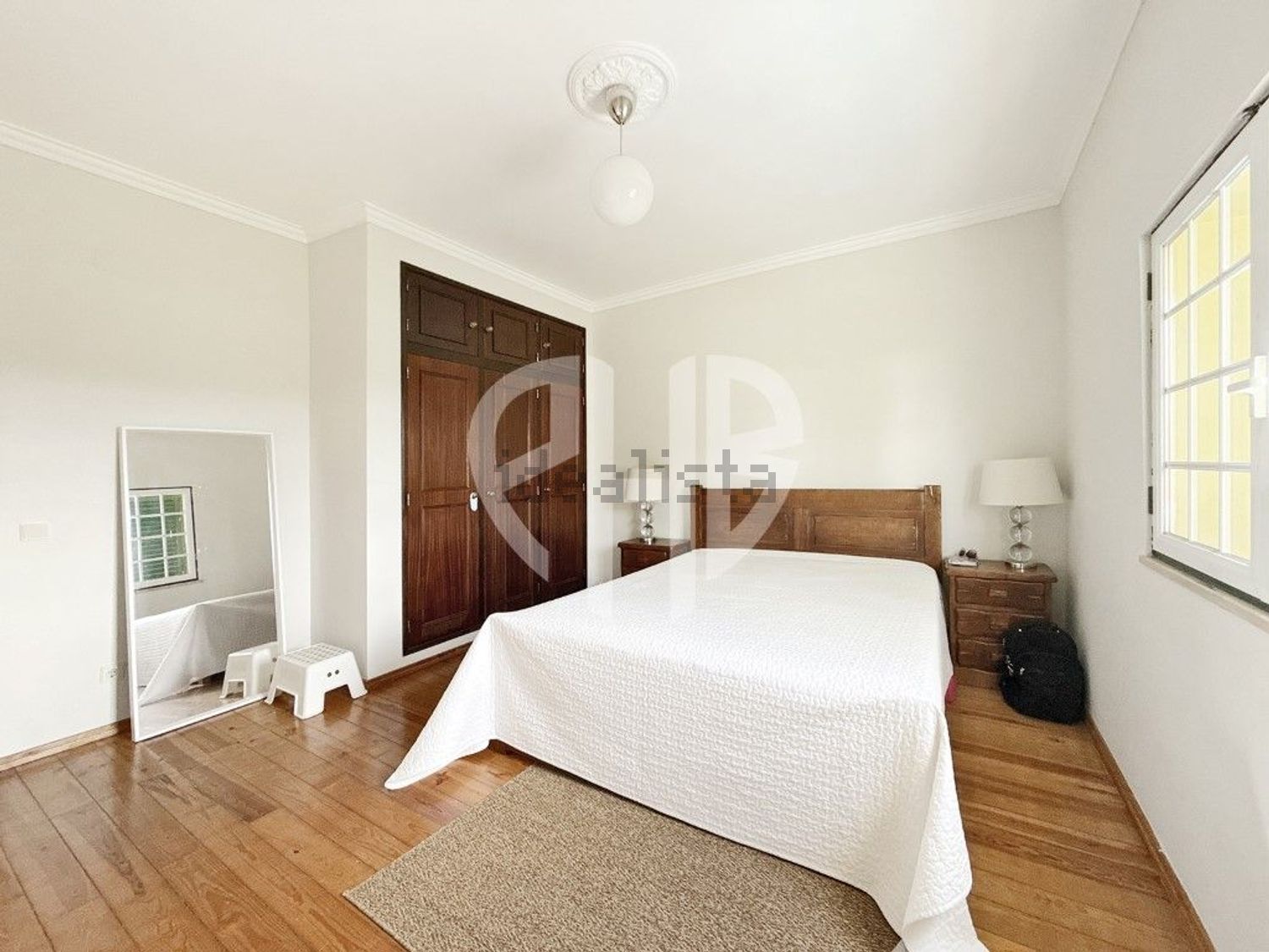 小楼房或独栋别墅出售Cm1029 - 卧室