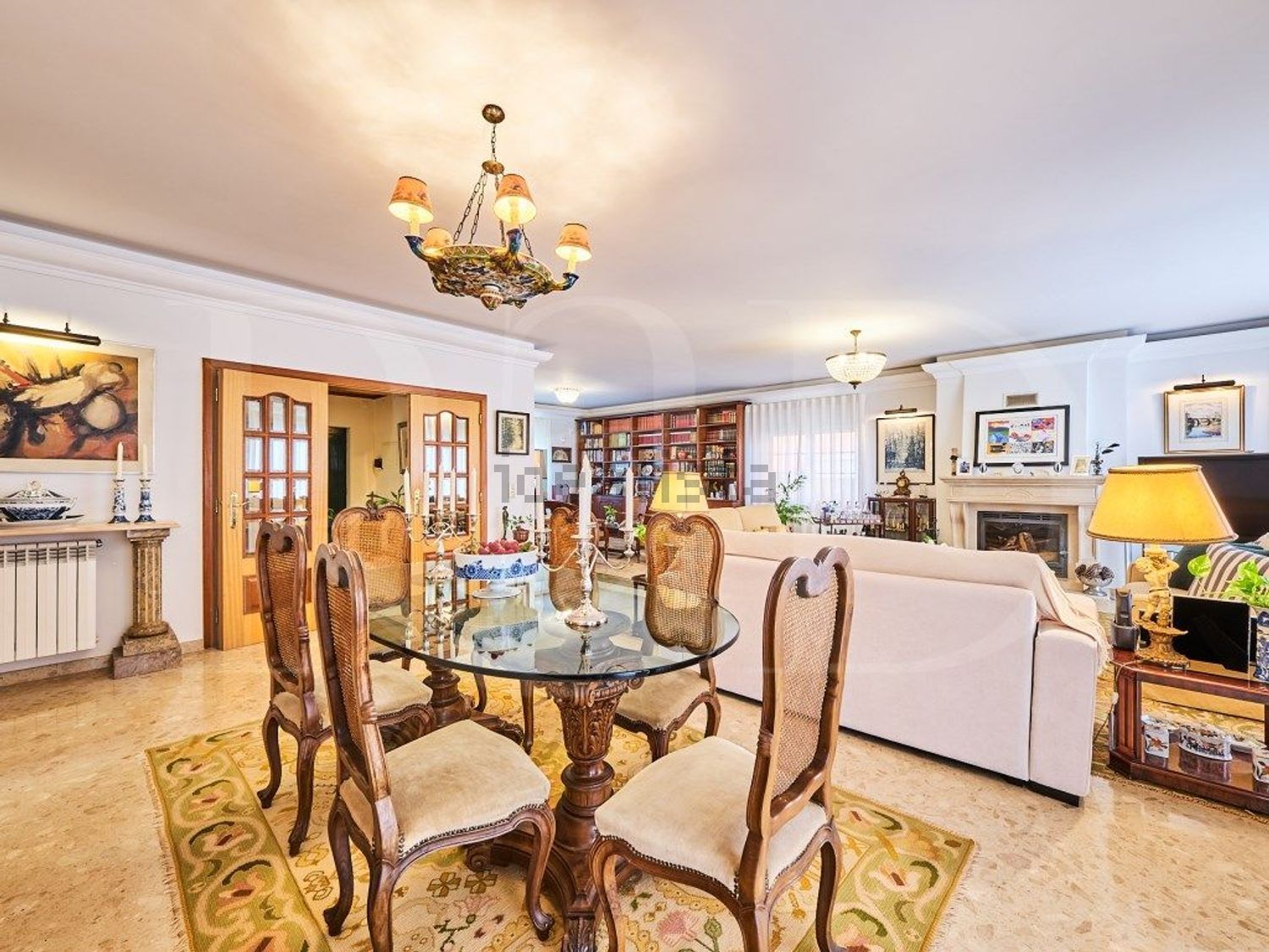 小楼房或独栋别墅出售在Rua Bartolomeu Perestelo, 189 - 客厅