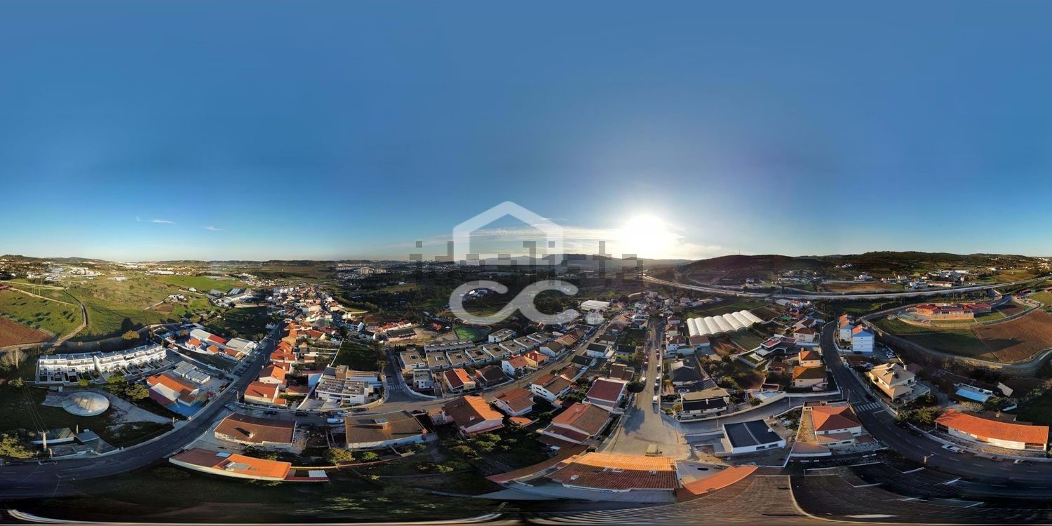 小楼房或独栋别墅出售在Santo Antão e São Julião do Tojal - 视线