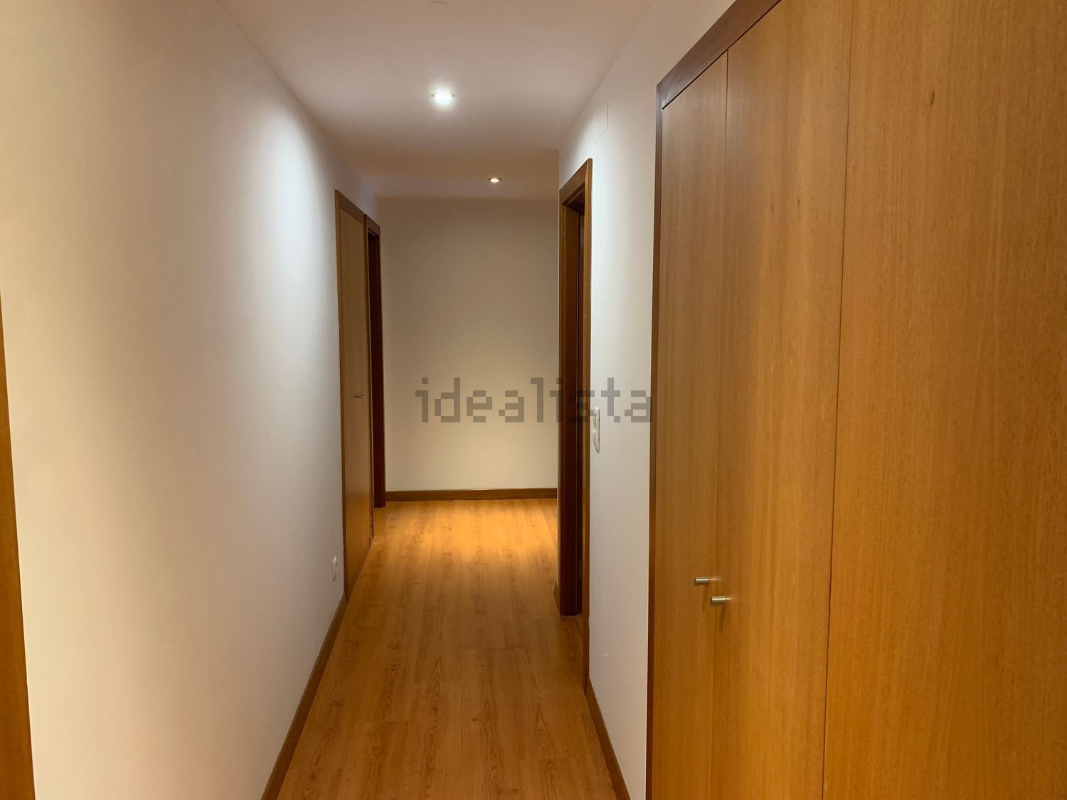 出租公寓 t3在Rua Maria de Lourdes Pintassilgo - 过道