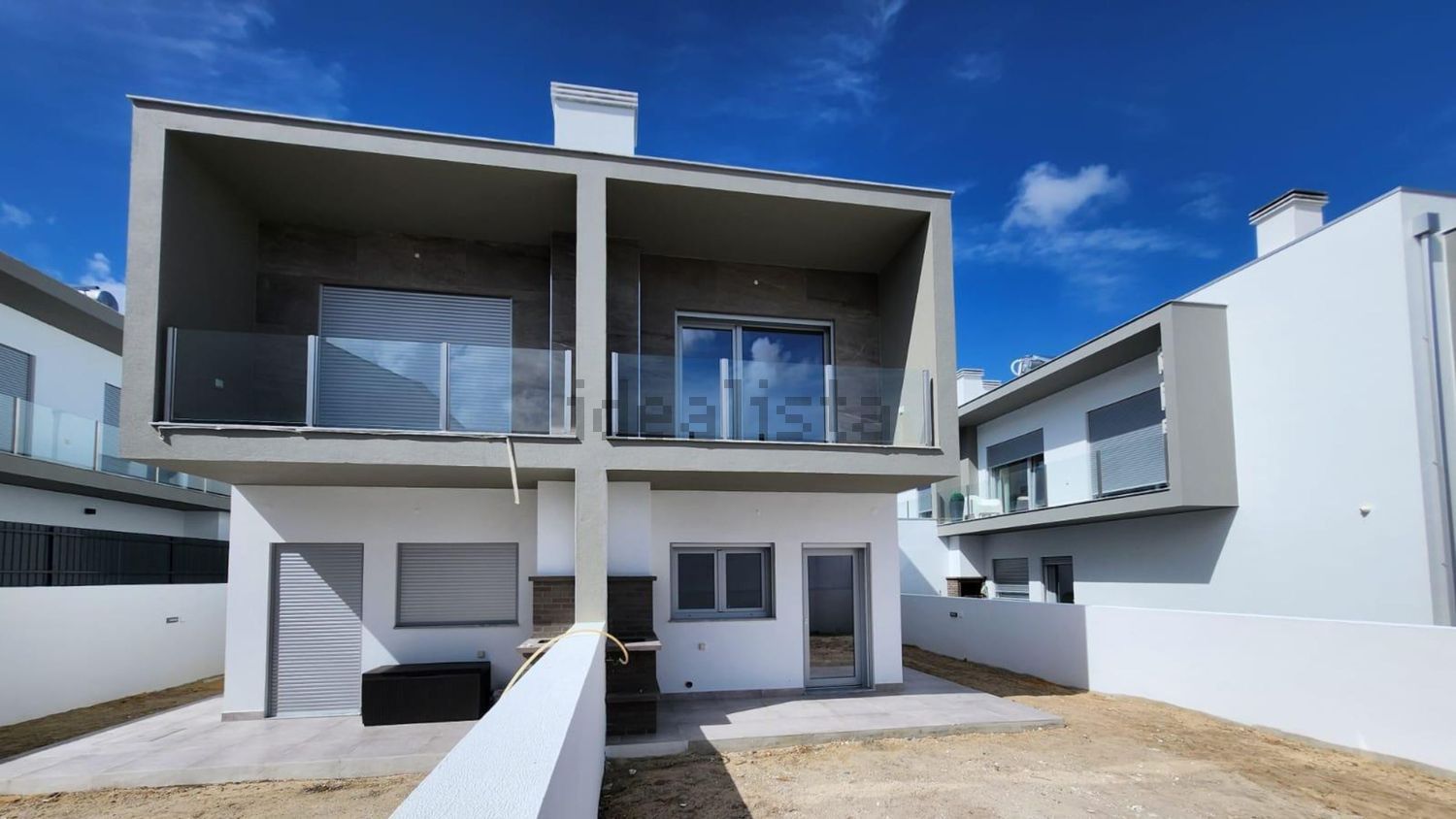 小楼房或独栋别墅出售在Brejos de Azeitão - 外立面