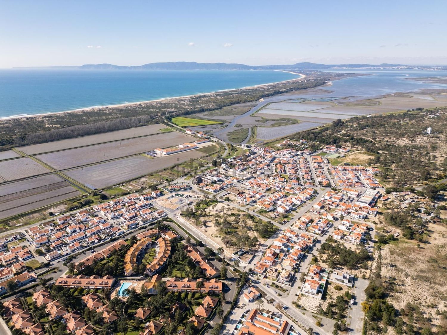 小楼房或独栋别墅出售在Rua da Mondina - 视线