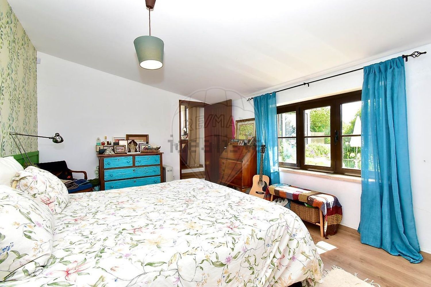 小楼房或独栋别墅出售在Rua Principal - 卧室