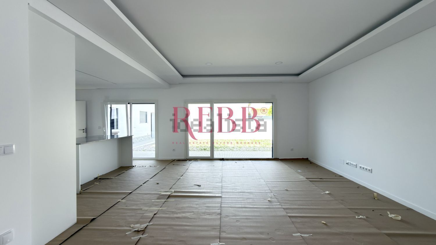 小楼房或独栋别墅出售在Rua Almada Negreiros - 居住