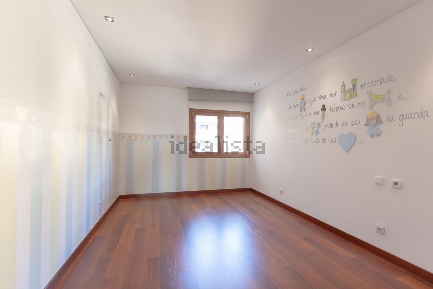 出租公寓 t4在Rua Marechal Gomes da Costa, 3 - 居住