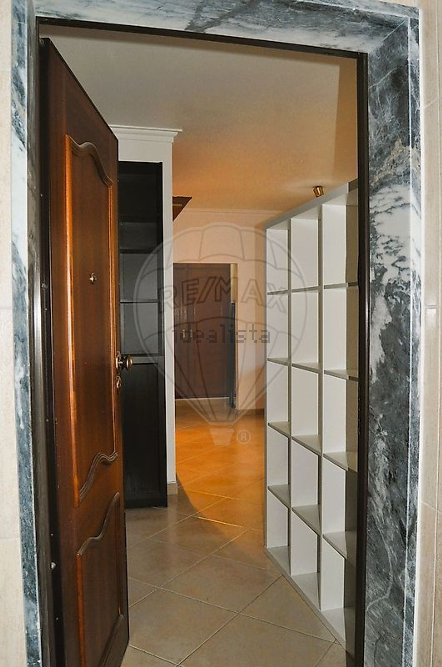 出租t0（单人公寓）在Rua Alfredo Cunha - 照片