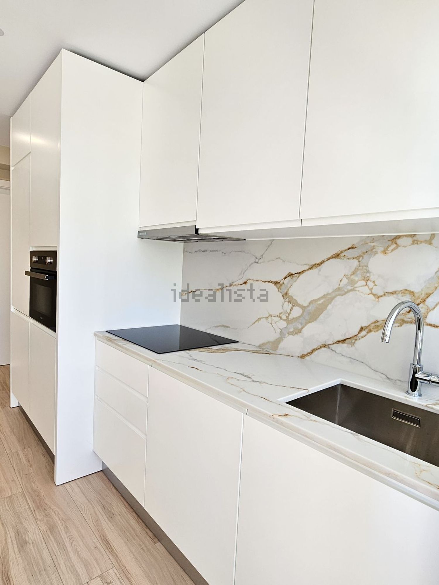 公寓 t3出售在Praceta Eugénio de Castro - 厨房