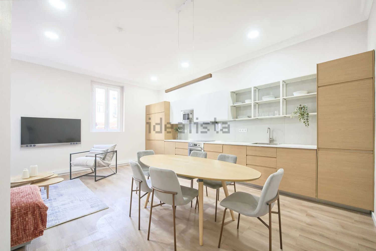 出租房间在Largo Vitorino Damásio, 2 - 客厅