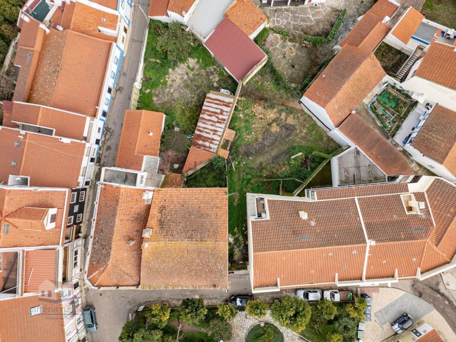 小楼房或独栋别墅出售在Cercal - 照片