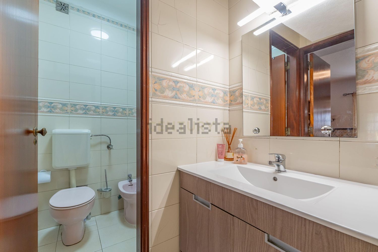 小楼房或独栋别墅出售在Rua Luís De Camões s/n - 卫生间