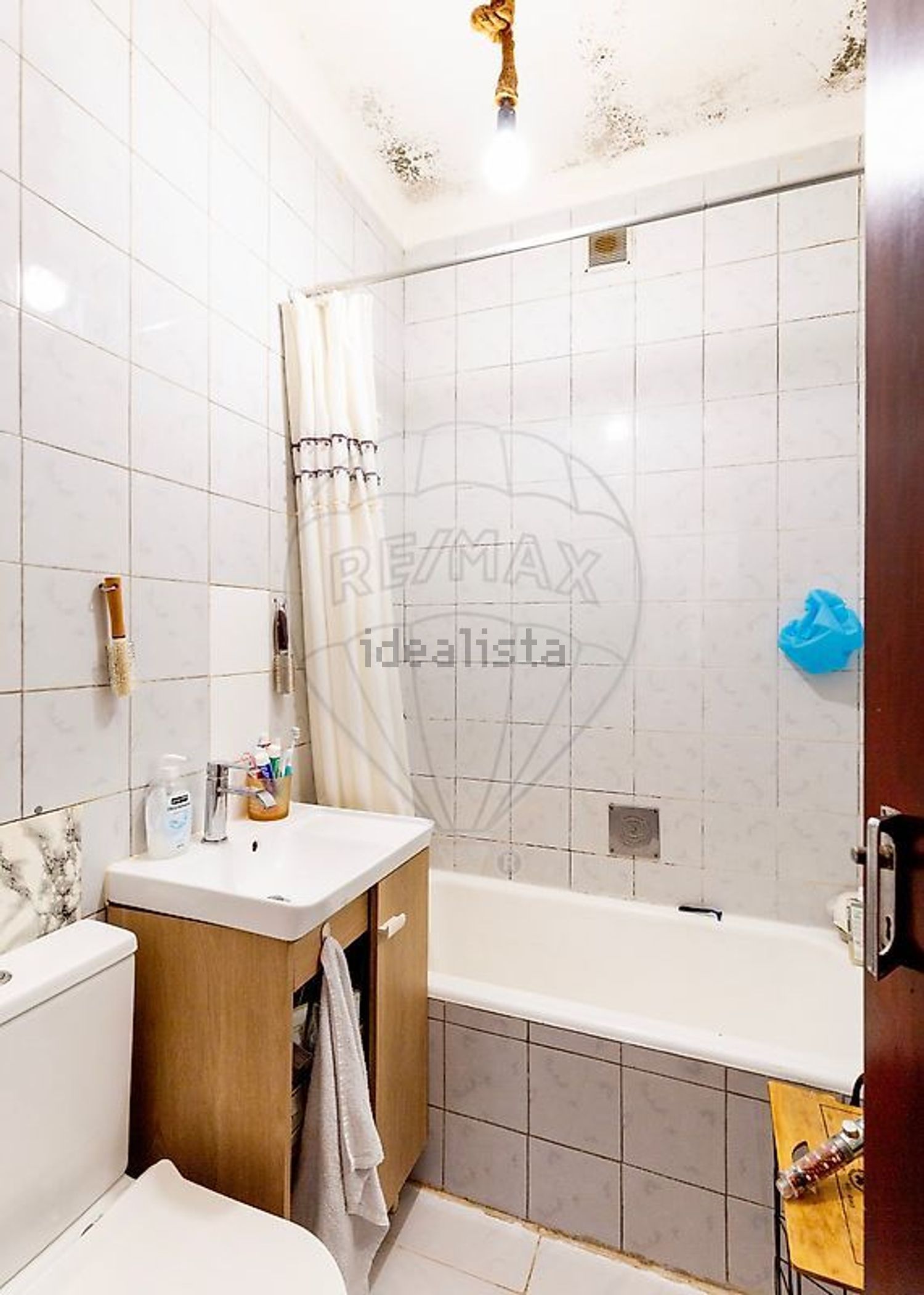 公寓 t1出售在Rua António Aleixo - 卫生间