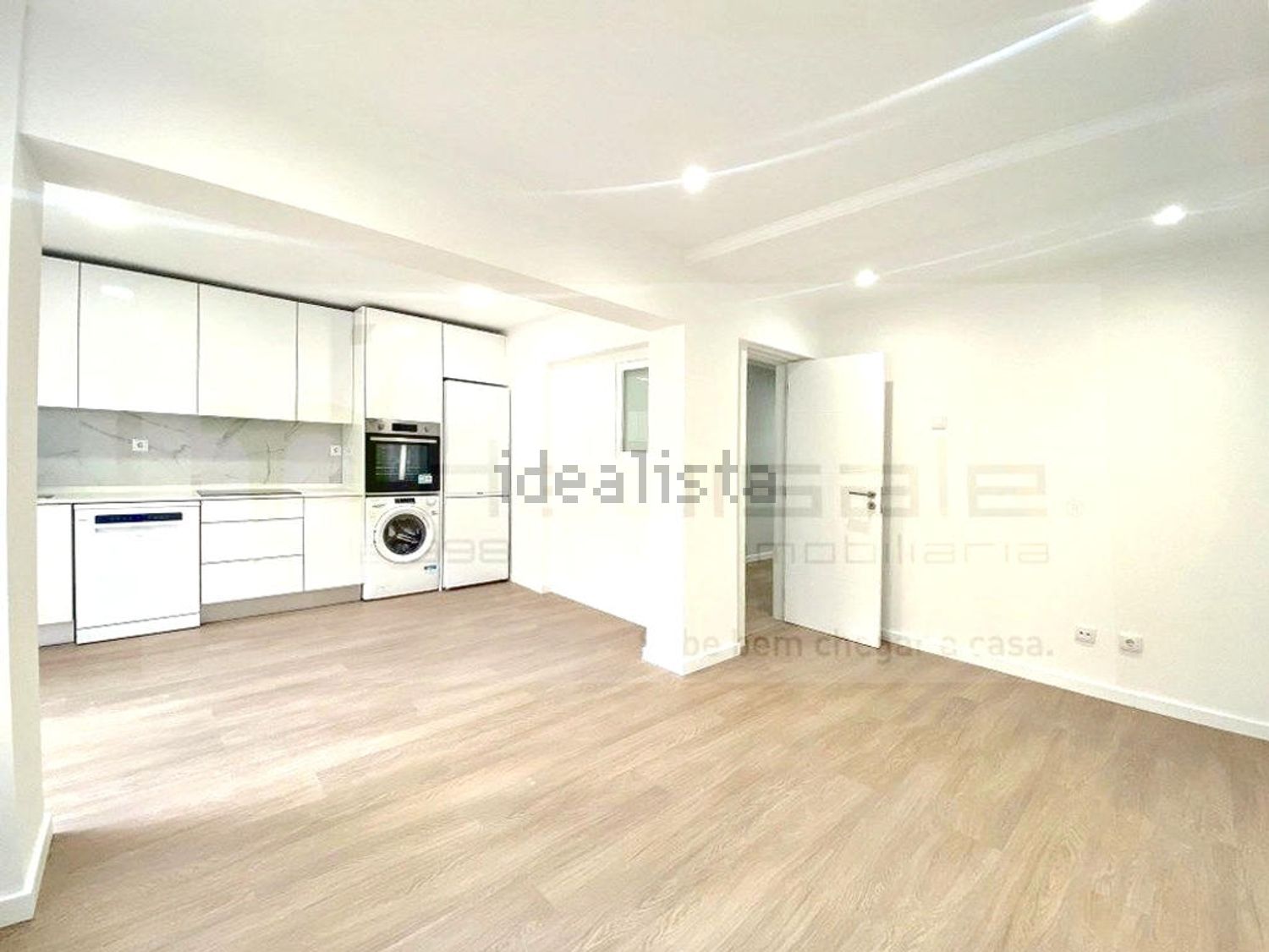 公寓 t2出售在Praça da Igreja, 5 - 客厅