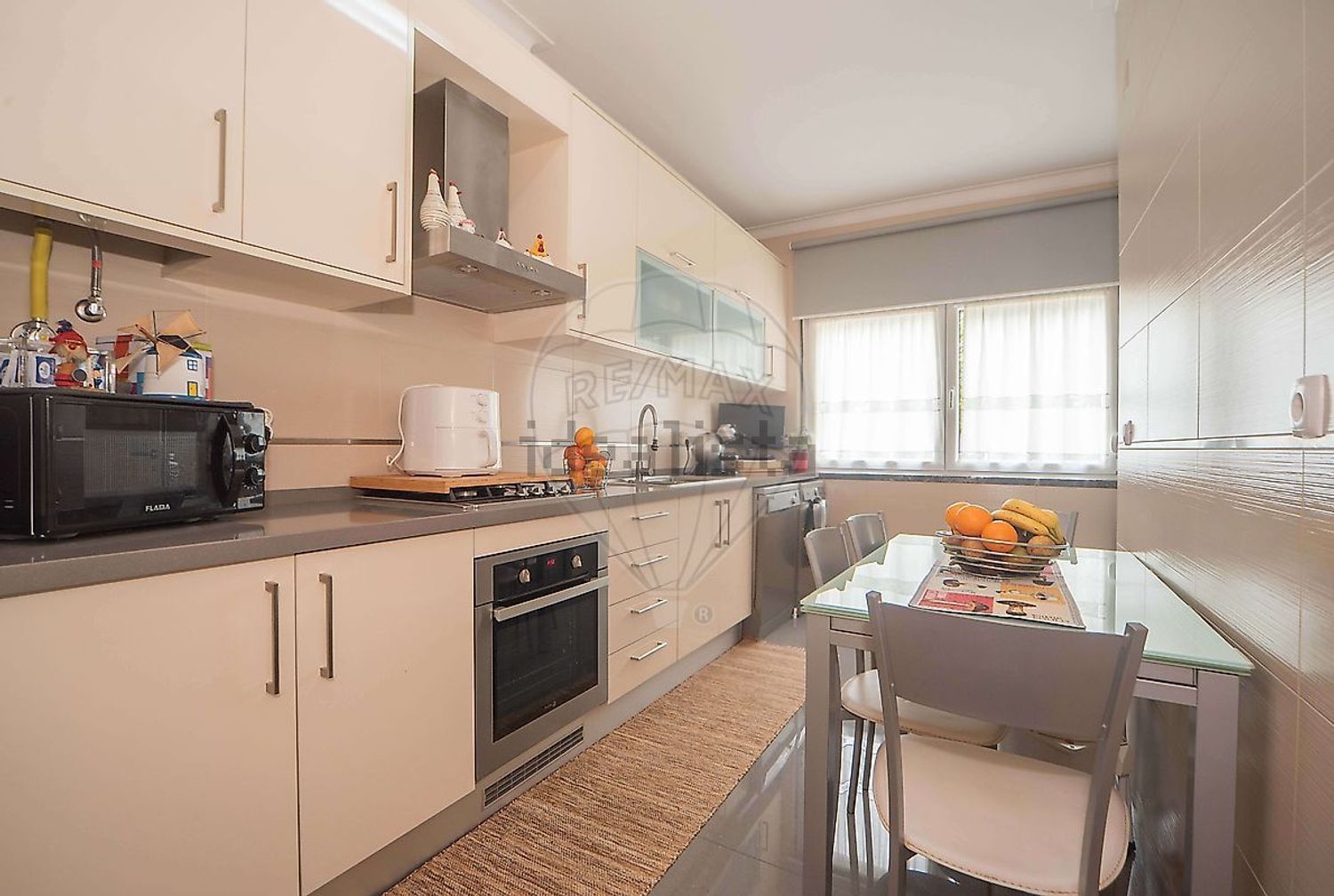 公寓 t2出售在Praça Professor Egas Moniz - 厨房