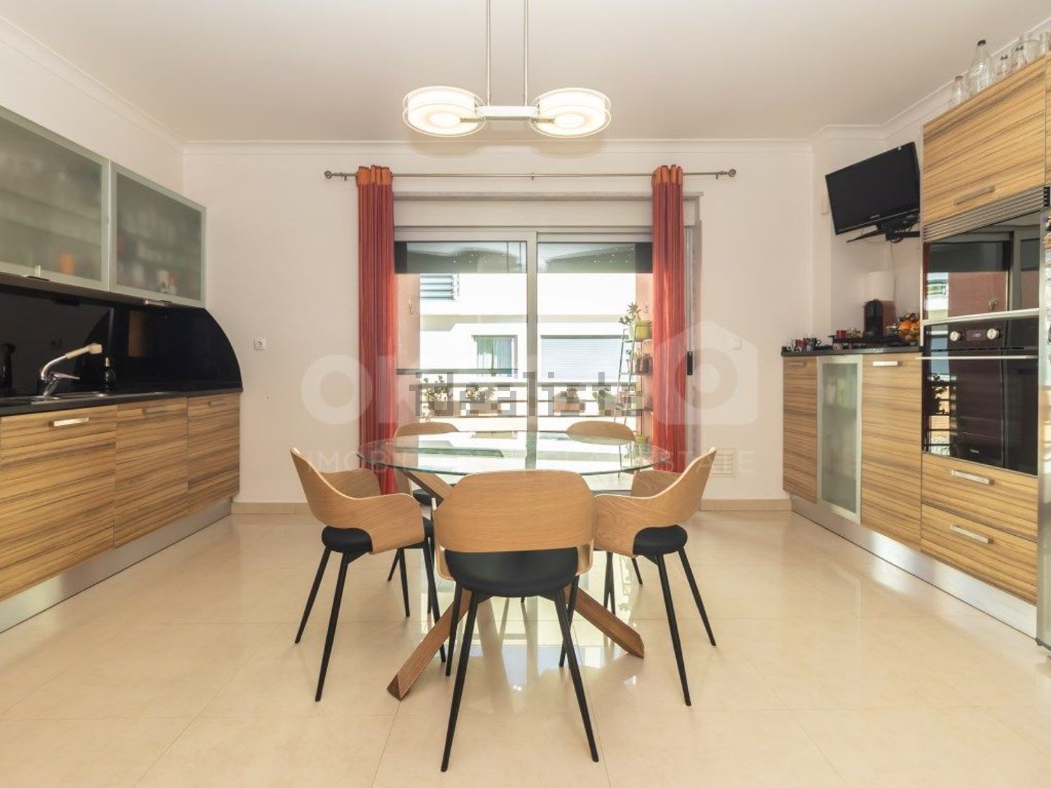 联排别墅出售在Rua Luís de Ataíde - 厨房