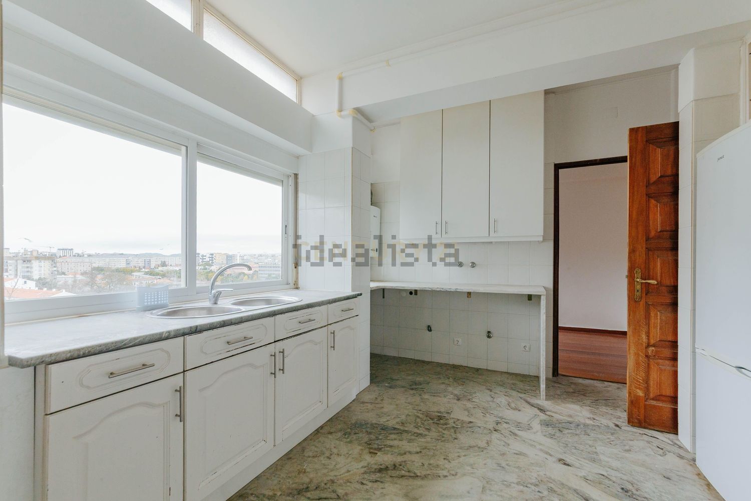 出租公寓 t5在Olivais - 厨房