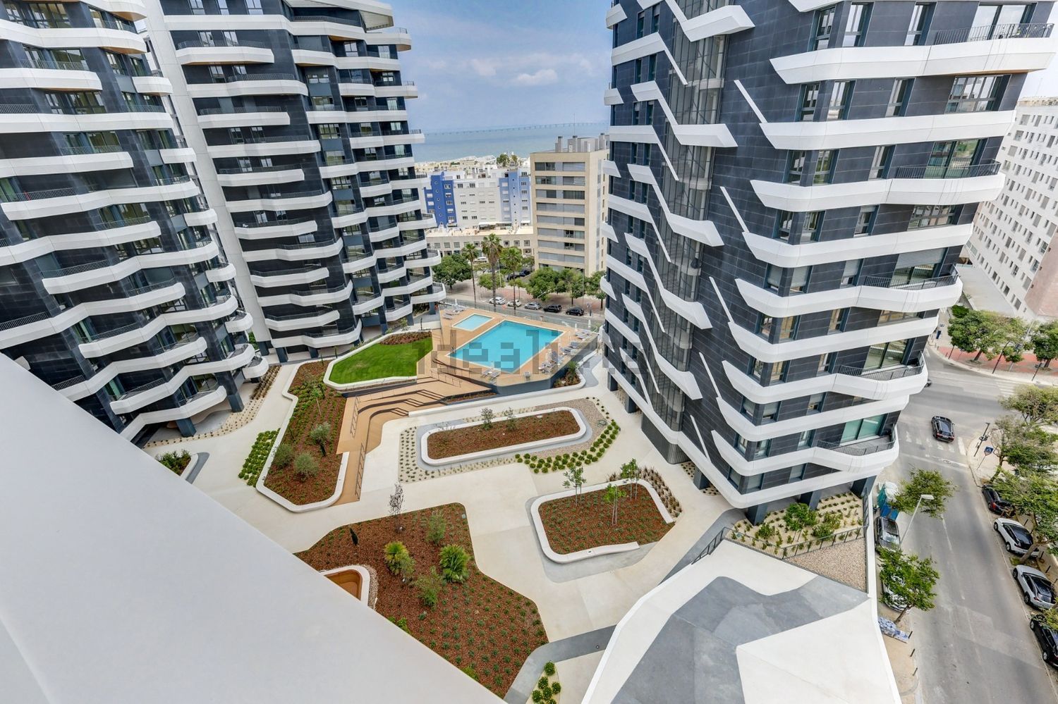 公寓 t1出售在Rua Mário Botas - 游泳池