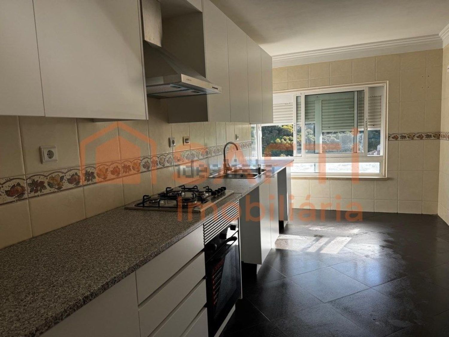 出租公寓 t3在Praceta Terras da Mina, 3 - 厨房