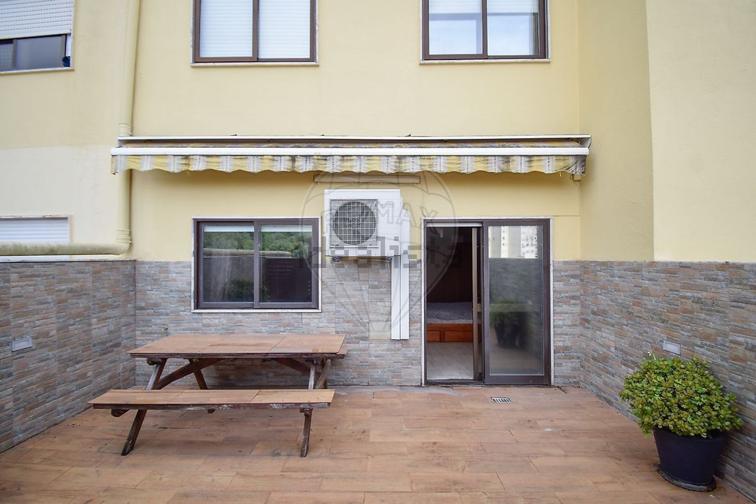 公寓 t3出售在Rua Romulo de Carvalho - 外立面