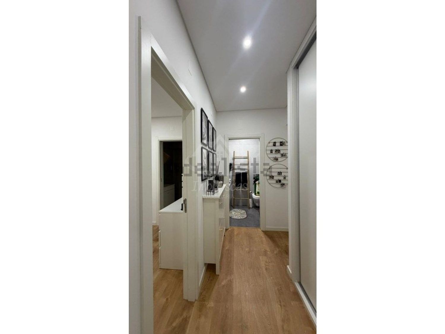 公寓 t2出售在Rua 5 de Outubro - 过道