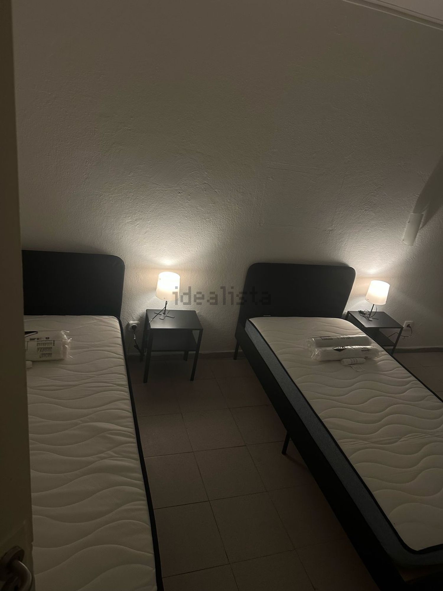 出租房间在Rua Fernando Sylvan, 33 - 卧室