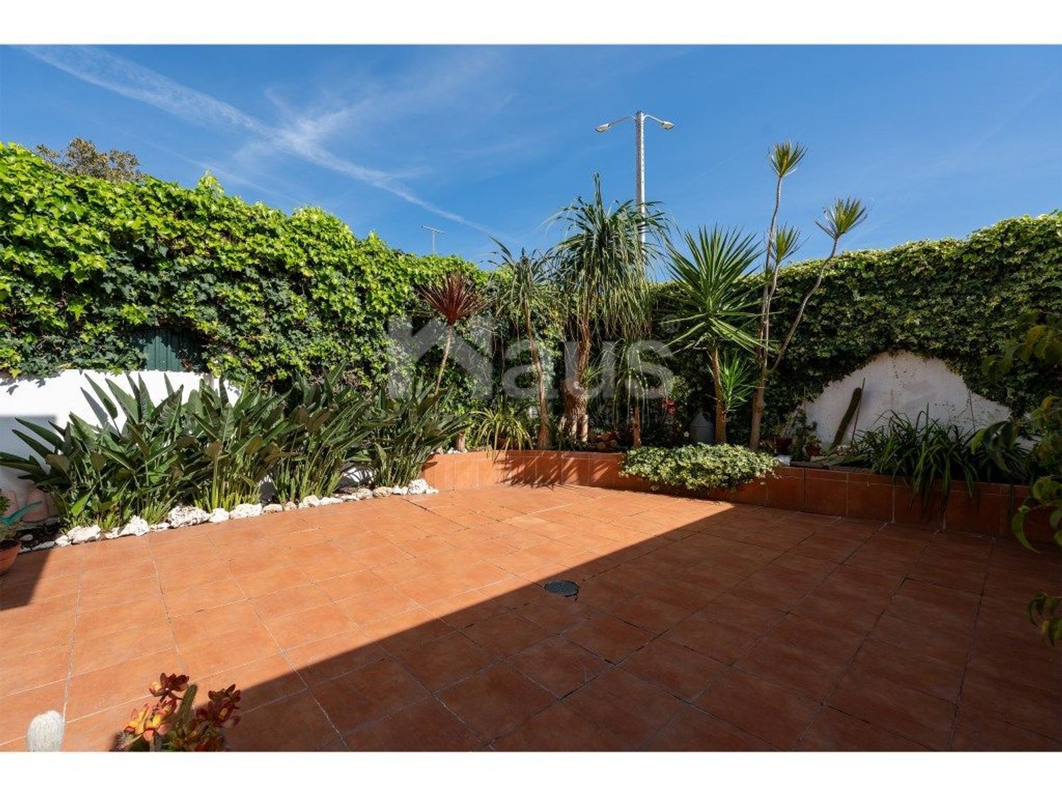 联排别墅出售在Avenida João Xxiii - 花园