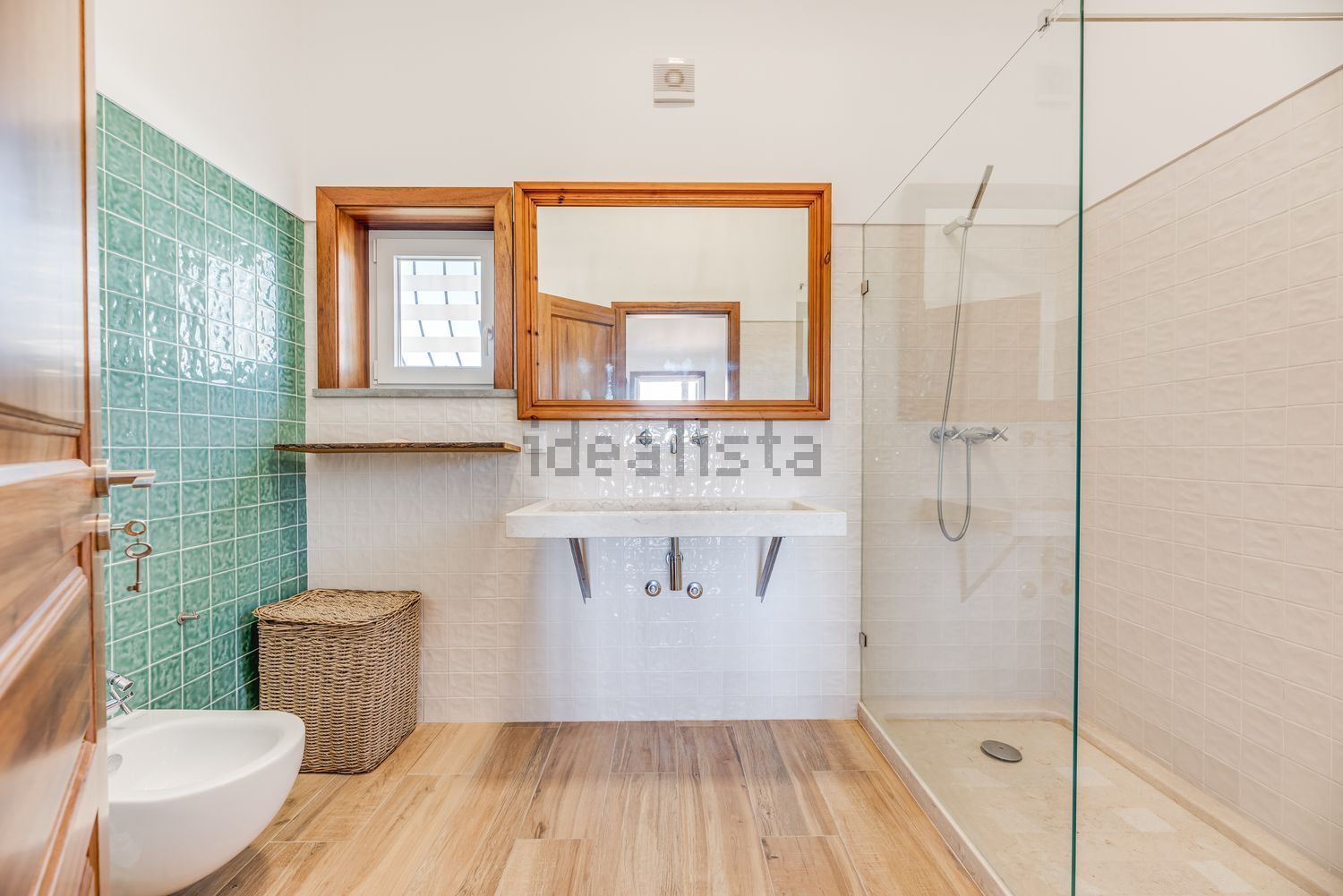 小楼房或独栋别墅出售在Caminho do Rio Touro - 卫生间