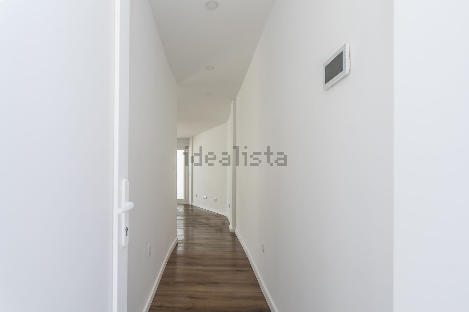 双拼别墅出售在Rua da Independência, 12 - 过道