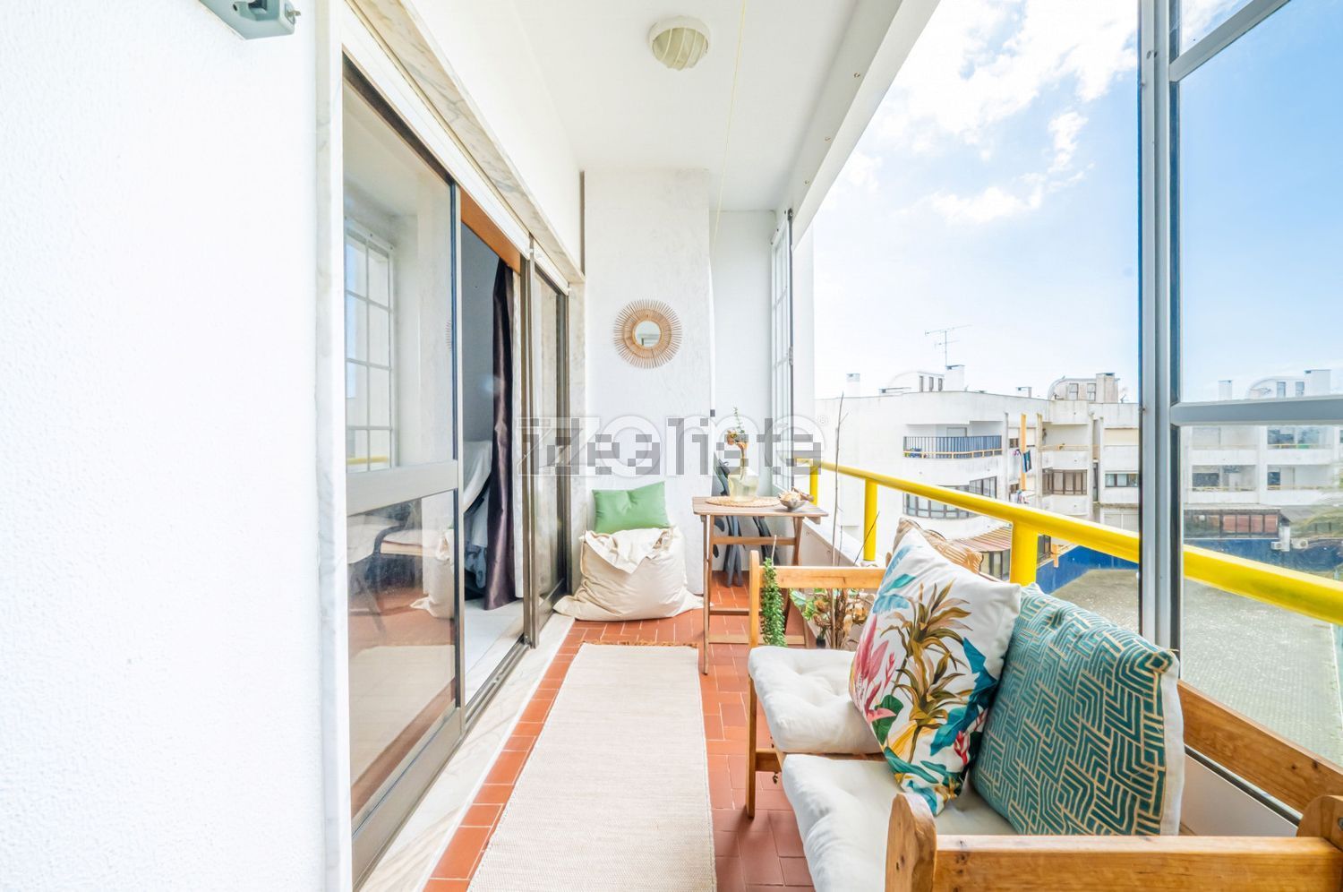 公寓 t2出售在Estrada do Poço Novo, 4 - 门廊