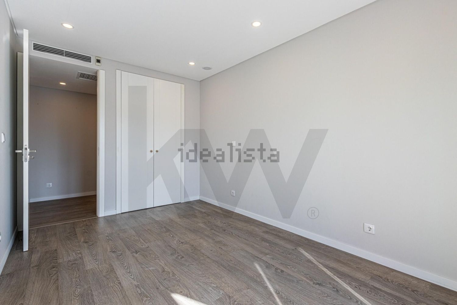 出租公寓 t2在Avenida Amália Rodrigues, 11 - 居住